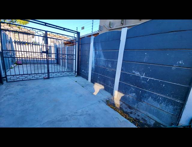 1 BEDROOM DETACHED TO LET IN TOWNSEND ESTATE